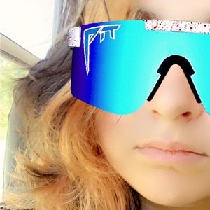 Meet your Posher, Carly